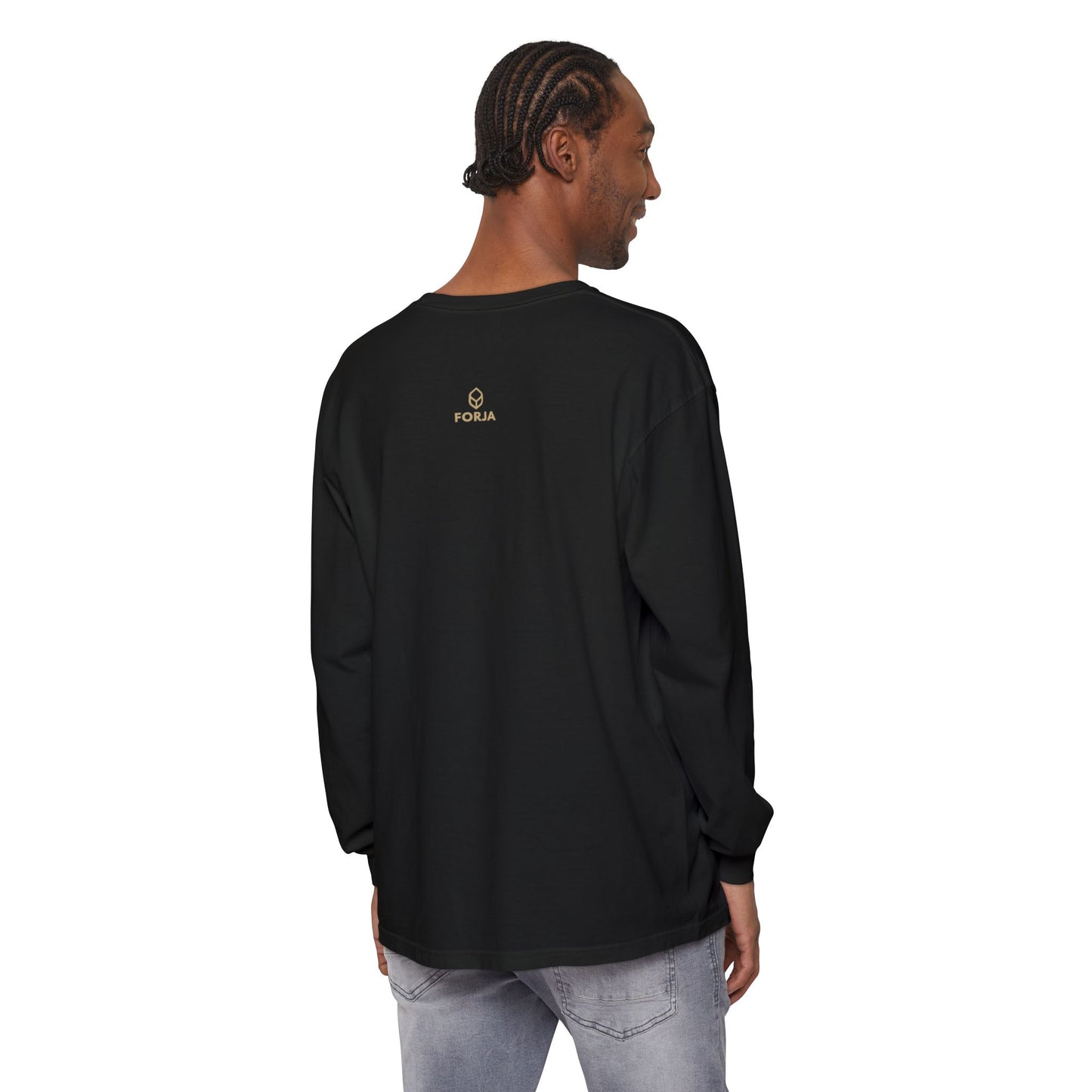crewneck Forja Esencial: Minimalismo, carácter y confort para el día a día